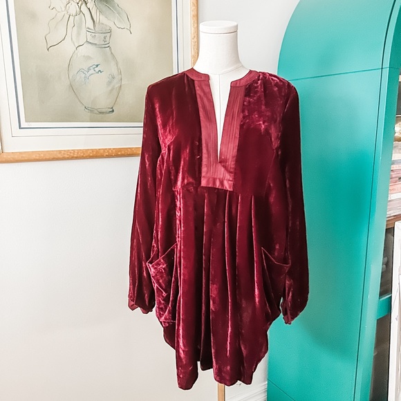 Free People Dresses & Skirts - Free People Burgandy Velvet Baby Doll‎ dress